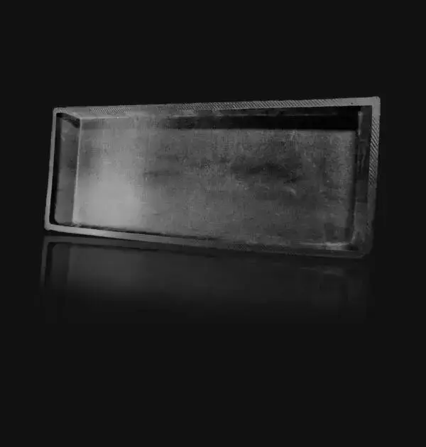Unterseite des VANYX Longsleepers mit Carbon-Sandwich-Bauweise